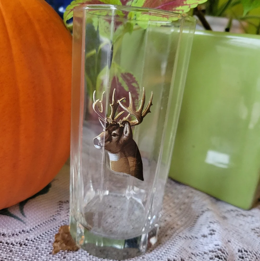 1 Vtg Whitetail Deer Portrait Mixer Panel Clear Beet Water Glass Michael Sieve